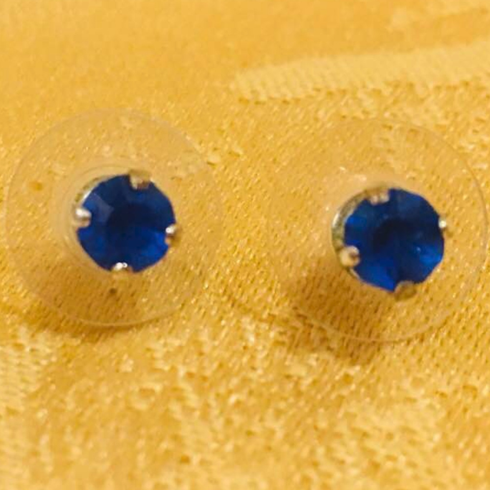 Basic Silver Stud Earrings - Royal Blue Stone